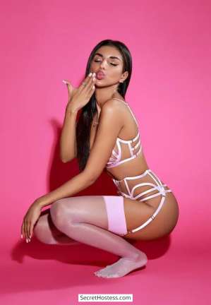 28 year old Ukrainian Escort in London Samantha, Park Lane Escorts Agency