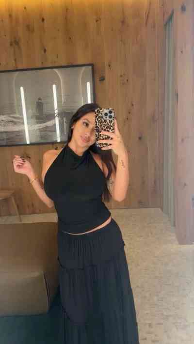 29 year old Escort in Divjakë I’m available for hookup and body massage