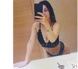 23 year old Latino Escort in Leeds ✨️New girls in town🤭 BEST PARTY GIRL Anays ✨️, 