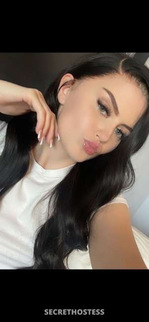 Incall special tonight ask about a 2nd girl 24 year old Escort in Mendocino CA