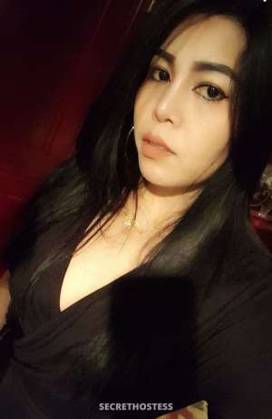 33 year old Thai Escort in Muscat Lovely Young Girl Escort Kiki Special Massage