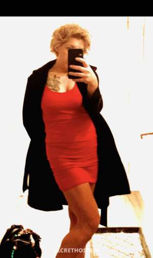37 year old Caucasian Escort in Montreal KARMINAMTL.ca GFEgolden69RIMBBBJFrench kiss