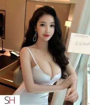 25 year old Asian Escort in Red Deer Eastern women have plenty of clean water and exquisite beaut