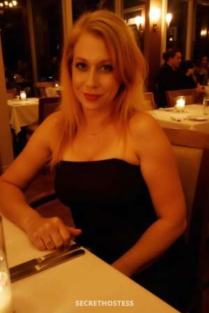 Exotic Massage 45 year old Escort in Quad Cities IA