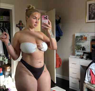 27 year old Escort in Wokingham I’m available for hookup text me