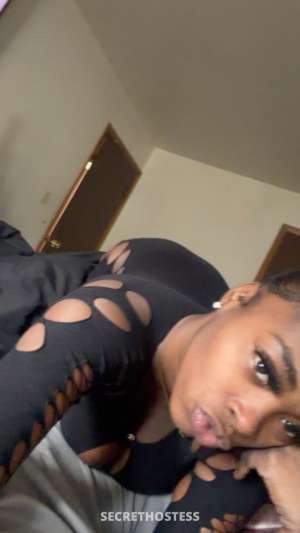 Available incall car date come titty fuck me 27 year old Escort in Milwaukee WI