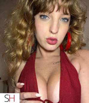 Softest silky skin - tightest kitty (i can squeeze it 22 year old Escort in Lethbridge