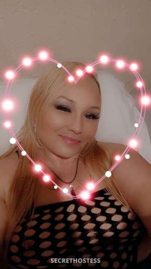 Sexy voluptuous Native American 35 year old Escort in Flint MI