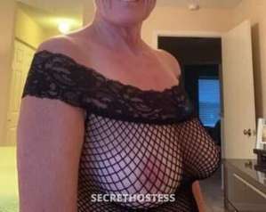 Specials gfe , Nuru 62 year old Escort in Norfolk VA