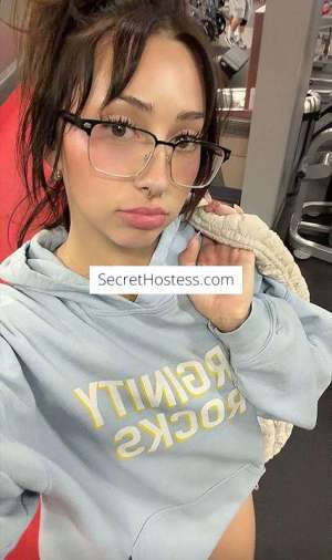 25 year old American Escort in London Sexy and reliable escort dom and sub play date ✔️