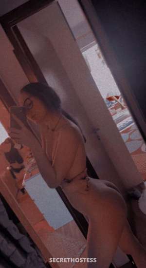 24 year old Escort in St. Louis MO I’M AVAILABLE FOR BOTH INCALL AND OUTCALL 💖HOT💖 