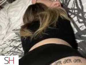 Saturday special 24 year old Escort in Winnipeg
