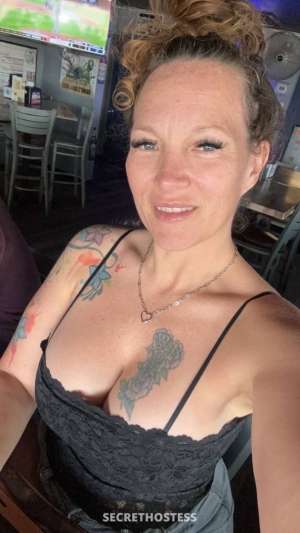 I am currently separated and seeking a friend with benefits 44 year old Escort in Bellingham WA