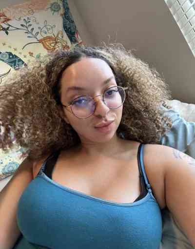 27 year old American Escort in Allentown NJ Kate is down to fuck