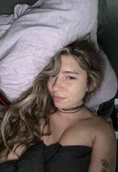 24 year old Escort in Albury I’m new here can we meet and have more good time together 