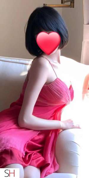 The best massage Legend therapist Ula Singapore 23 year old Escort in Red Deer