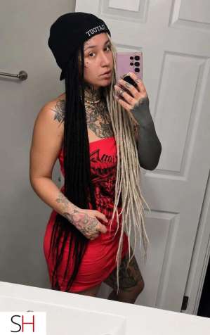 25 year old Escort in Calgary Hazel and Sage