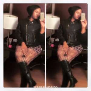 Magic mouth come visit wanna fuck my face or my 40 year old Escort in Baltimore MD