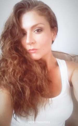 I’m divorced but I’m here looking for an intimate 31 year old Escort in Martinsburg WV