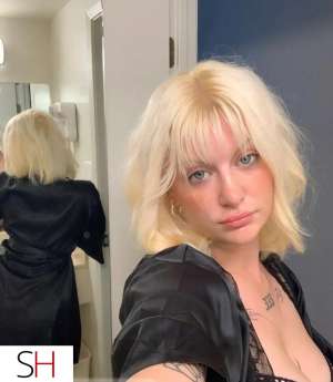 22 year old Caucasian Escort in Mississauga Analicious gem new in town with luxurious service
