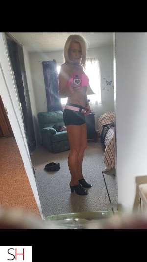 50Yrs Old Escort 170CM Tall Red Deer Image - 2