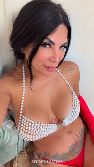 treat yourself like a king To a Top Notch Royal treatment 33 year old Escort in Palm Springs CA
