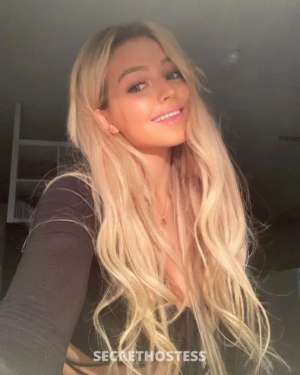 27 year old Escort in Phoenix AZ My rates are very reasonable