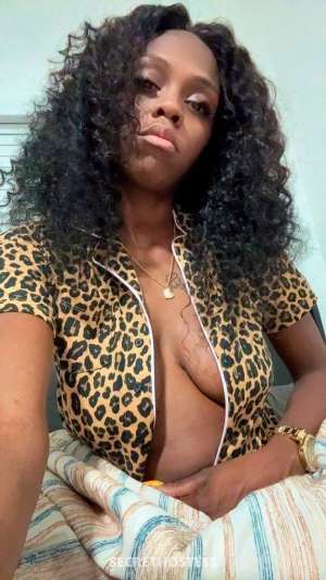 chocolate bunny 25 year old Escort in Fresno CA