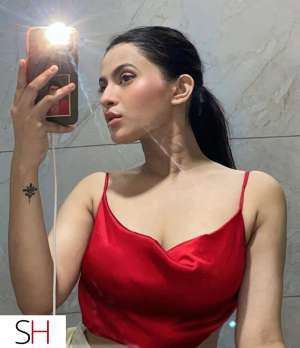 23 year old Indian Escort in Scarborough Scarborough hot Indian girl available