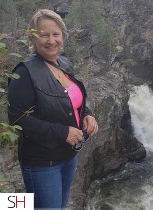 56 year old Caucasian Escort in Red Deer Mature.Curvy.Big Boobs.Horny.Wet.240hr.Fun.Real