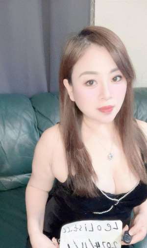 22 year old Asian Escort in Richmond Hill ALL MENUBEST SERVICE -- Erotic Massage (V