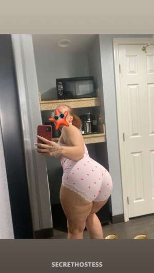 Sunny Double trouble Slow smiles Dangerous curves Soft 21 year old Escort in Carbondale IL