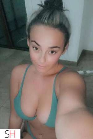 24 year old Caucasian Escort in Calgary Escort service