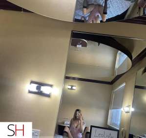 PETITE &amp; PARTY 20 year old Escort in Saskatoon