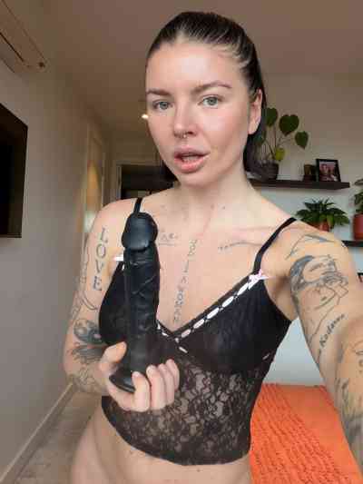 25 year old Escort in Gladstone 💯% Real & Ready Now👅🍭Naughty Fun..ONLY WhatsApp