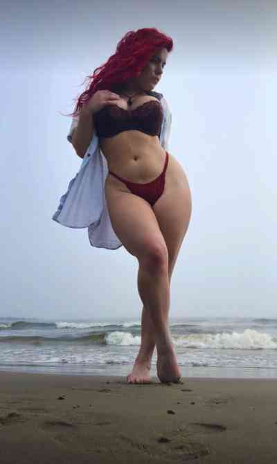 26 year old American Escort in Hobart I’m down for both Incall&outcall services 24/7