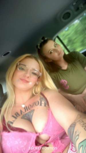 Your new blonde bomb shell incalls in gardner 24 year old Escort in Lawrence KS