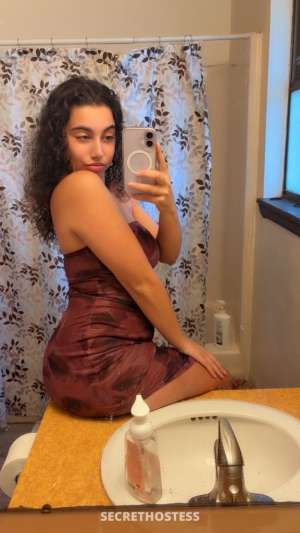 hhr &amp; hr lets hang out 24 year old Escort in Wichita KS