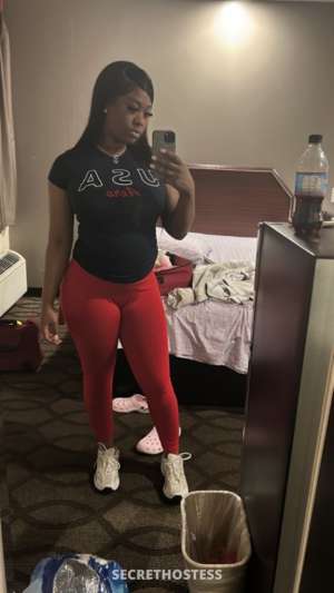 Tight PU$$Y ready for U 2 nut 23 year old Escort in Milwaukee WI