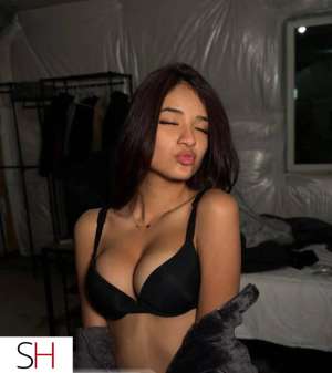 im always available to fuck you hard and suck on your balls 22 year old Escort in Comox Valley