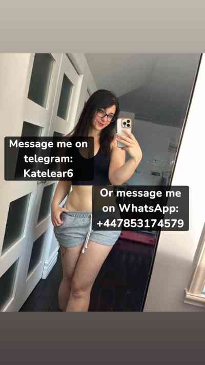 26 year old Escort in Bicester I’m available for all services