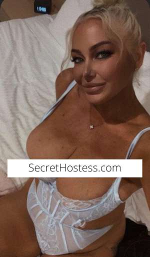 Escort Image - 16