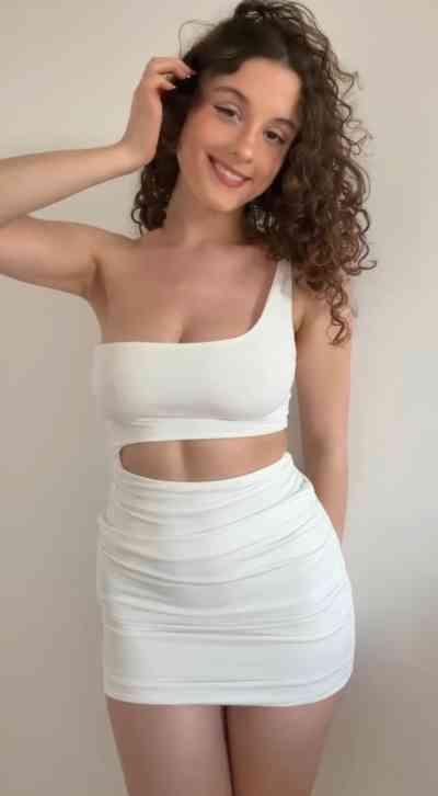 26 year old Escort in Port Charlotte FL I’m a female masseuse