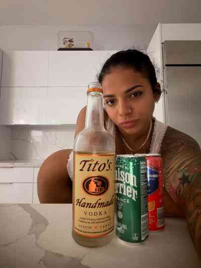 24 year old Escort in Orange I’m available for both incall and outcall service