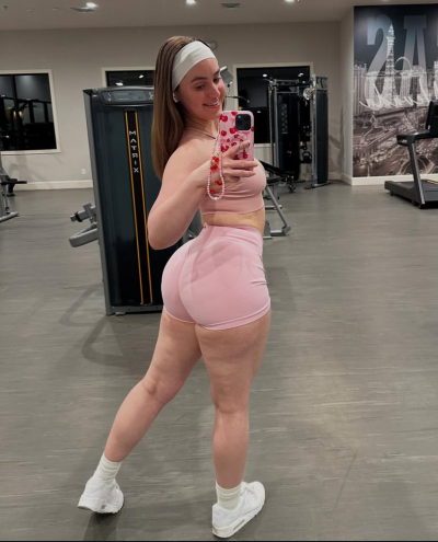 27 year old Escort in Agios Nikolaos Escort