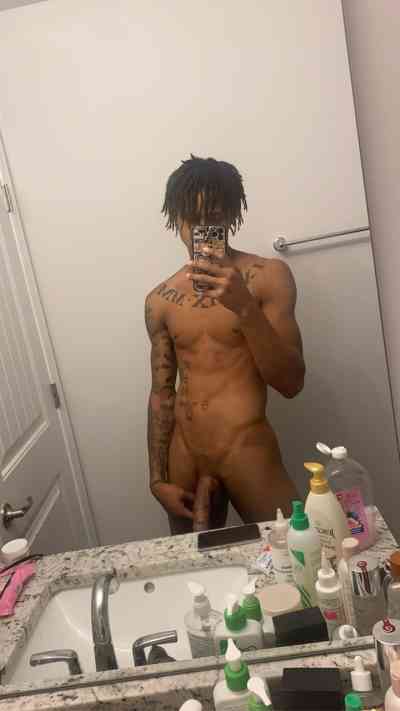 24 year old African Escort in Beyrouth I'm available for male escort to female only