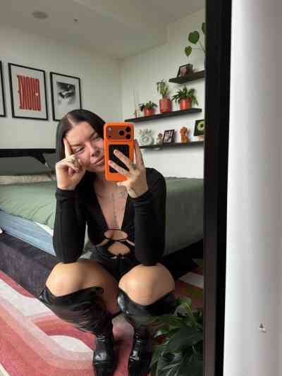 28Yrs Old Escort 5CM Tall Allentown NJ Image - 2