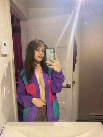 26 year old Escort in Acton MA I’m a female masseuse