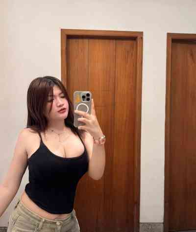 24 year old Escort in Makkah I'm available for service