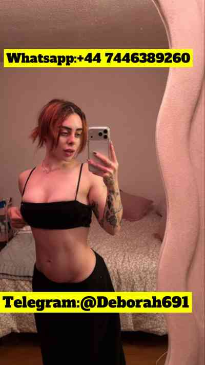 26 year old Escort in Halton Hookup and fun
